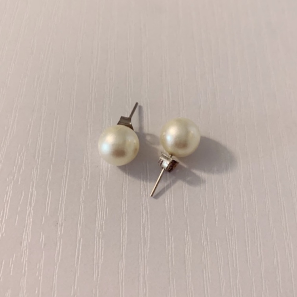 pearl earrings, price firm